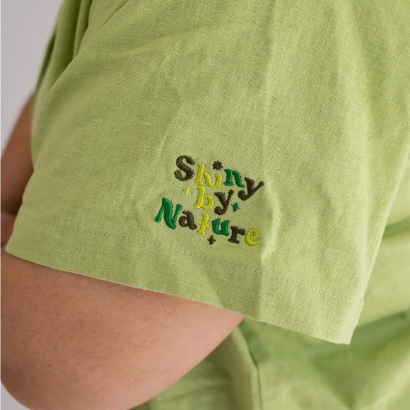 Shiny By Nature Diagonal Button-Up - Solid Green - Size Medium - Picture 4 of 6